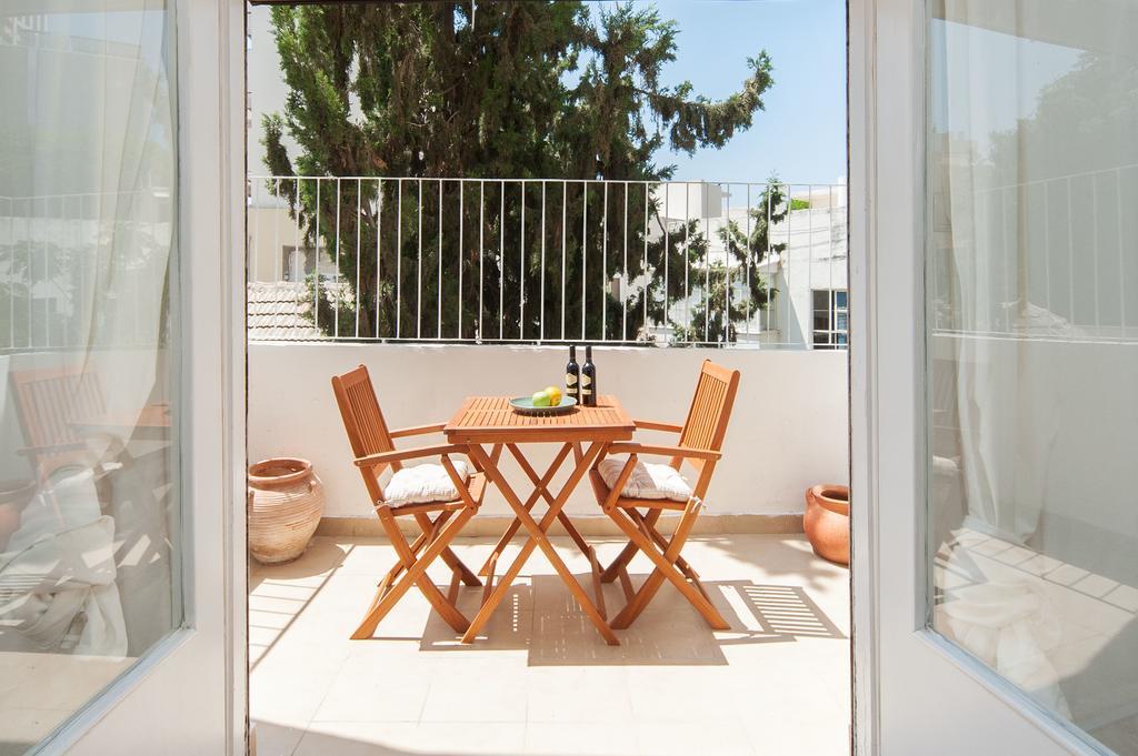 Charming 2Bd Apt W/ Balcony By Sea N' Rent 特拉维夫 客房 照片