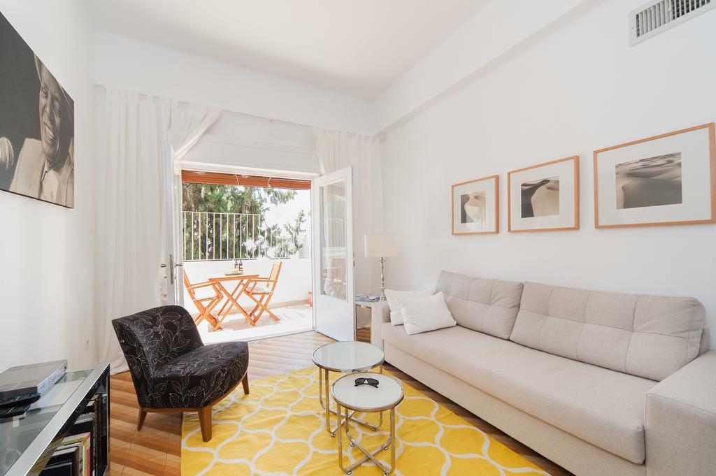 Charming 2Bd Apt W/ Balcony By Sea N' Rent 特拉维夫 客房 照片
