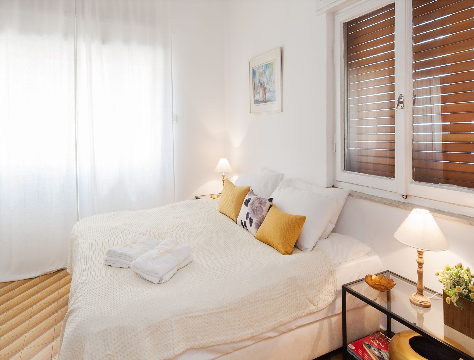 Charming 2Bd Apt W/ Balcony By Sea N' Rent 特拉维夫 外观 照片