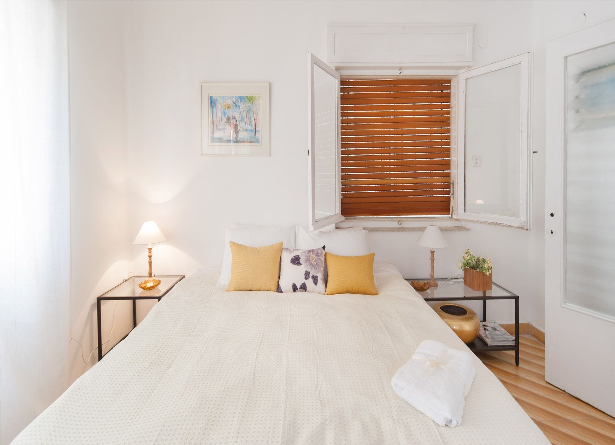 Charming 2Bd Apt W/ Balcony By Sea N' Rent 特拉维夫 外观 照片